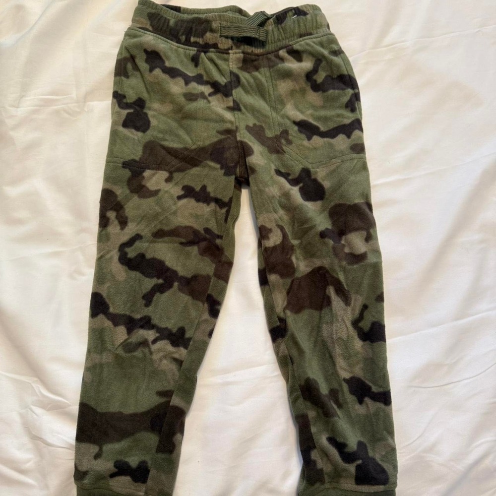 Boys Garanimals size 5 soft fleece pajama pant joggers